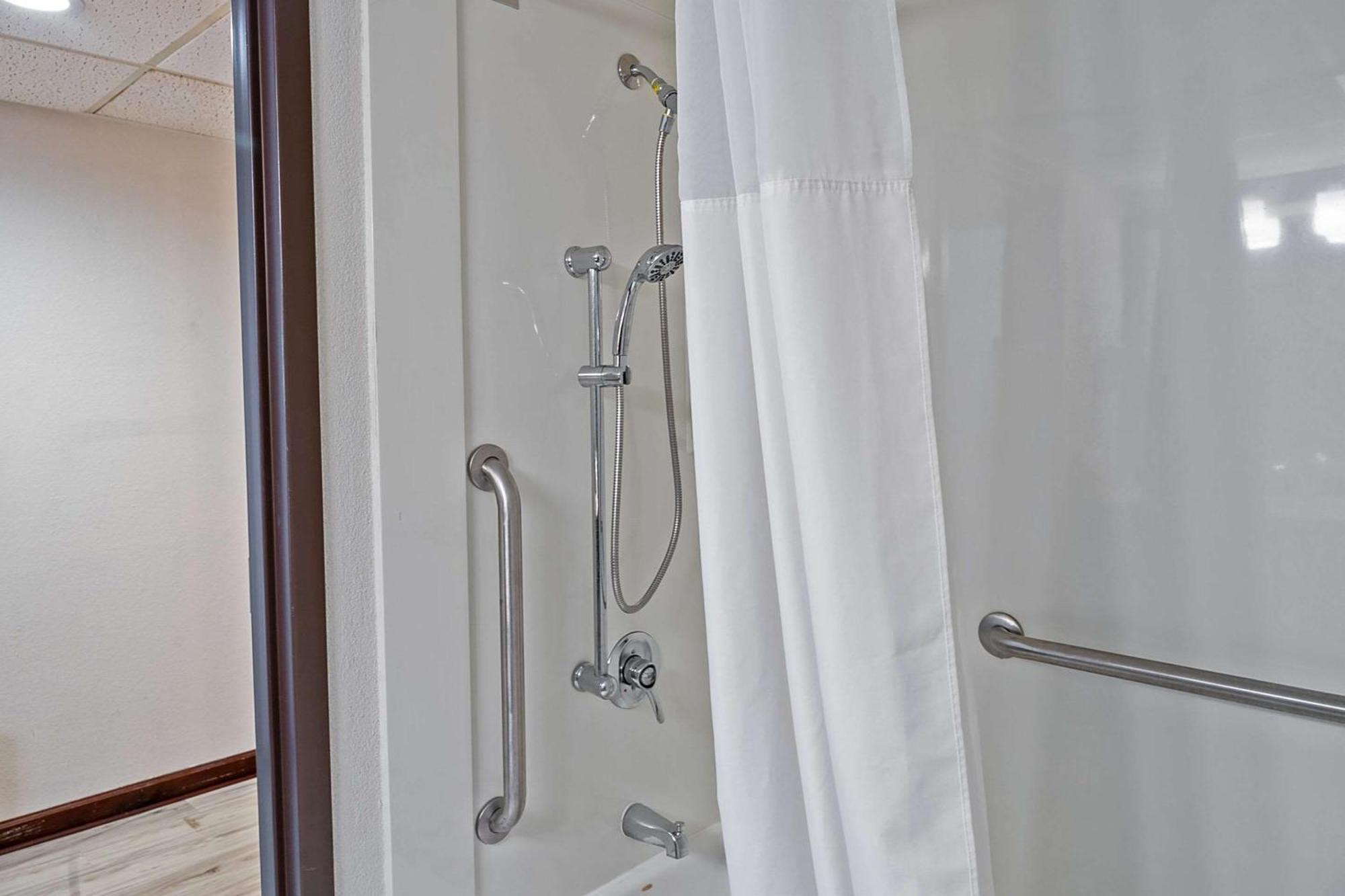 Quality Inn Milan-Sandusky מראה חיצוני תמונה